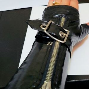 Vintage Lip Service fingerless gloves